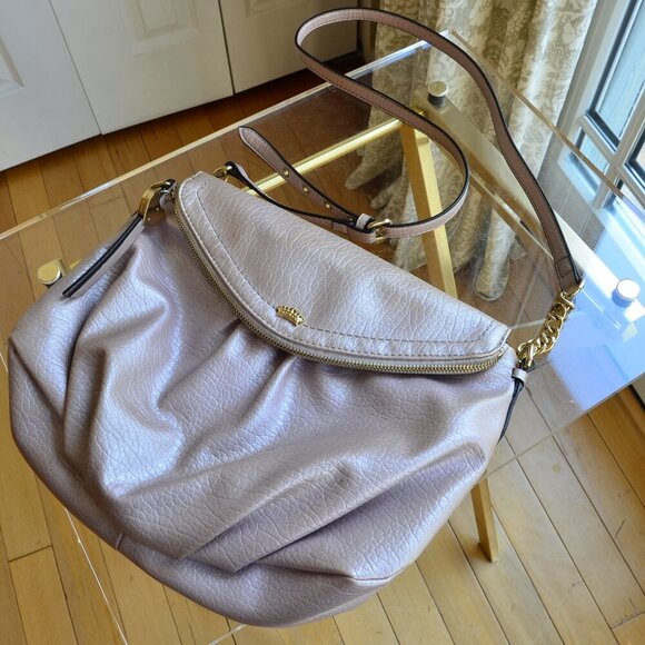 JUICY COUTURE GRETA FLAP CROSSBODY LILAC PEARL - Picture 1 of 12